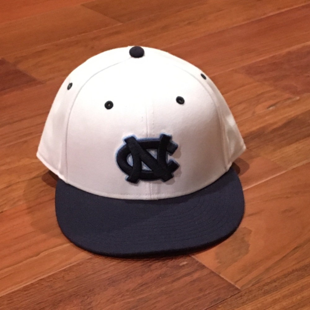 UNC hat, size 7 3/8